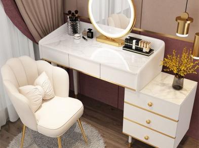 BẢO GIÁ  BÀN PHẤN- GƯƠNG TRANG ĐIỂM 